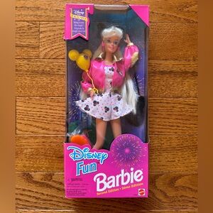 Disney Fun Barbie Doll Second Edition 1994